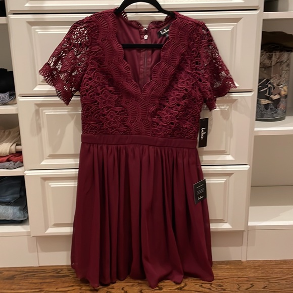 NWT Angel in Disguise Burgundy Lace Skater Dress - Picture 2 of 3